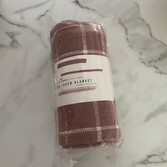 Throw blanket by April nemeth - Picture 3 of 3